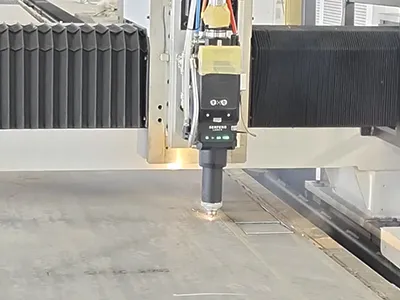 Sac Metal Kesimi için Fiber Lazer Kesme Kafası